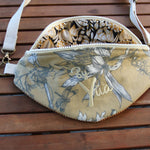 Sac Banane Brodé By Yùa en jacquard sable et fleurs et velours côtelé ocre